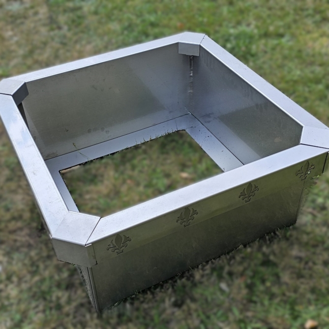 Technicité Montage facile et structure indestructible.